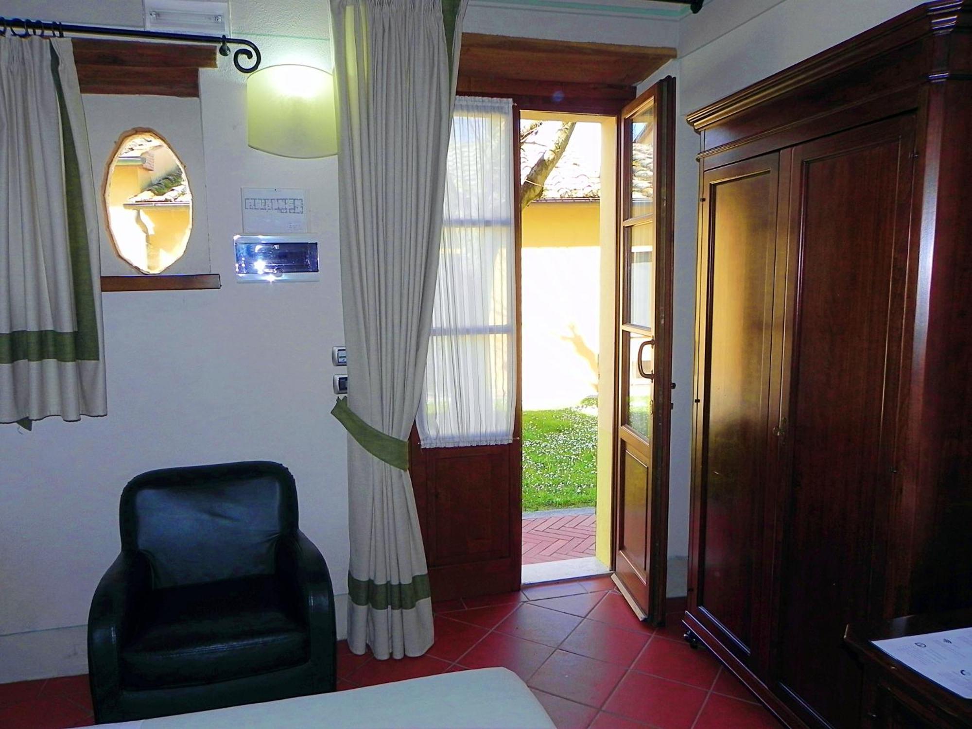 Relais La Martina Hotel Pietraviva Buitenkant foto